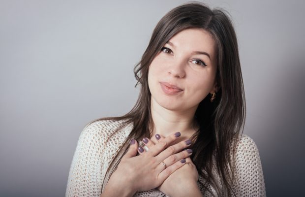 7 THINGS GIRLS NOTICE FIRST ABOUT GUYS